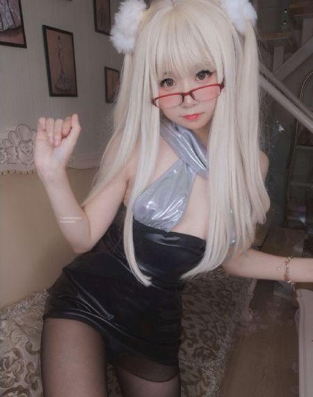 火口上的两人